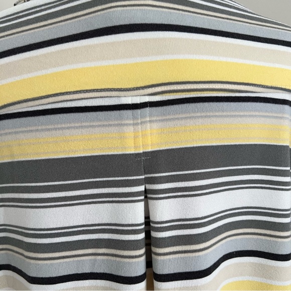 Denim & Co. printed heavenly jersey button front top NWOT - Picture 6 of 10